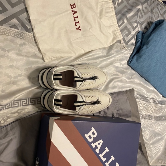 Bally - Picture 3 of 16